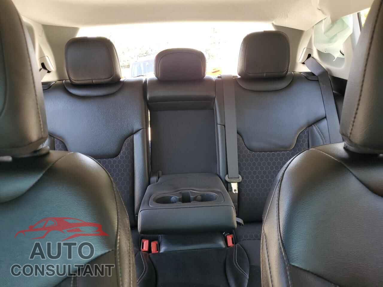 JEEP COMPASS 2020 - 3C4NJDBB4LT223822