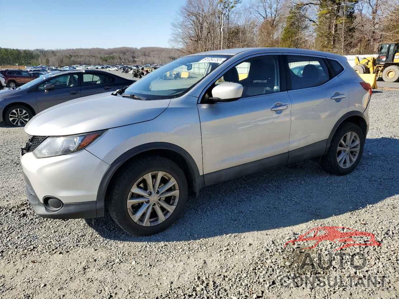 NISSAN ROGUE 2018 - JN1BJ1CP4JW105517