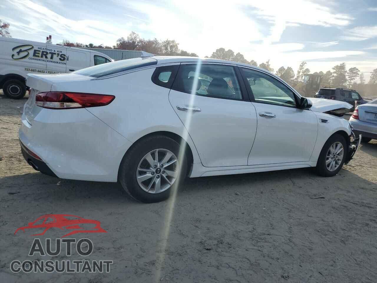 KIA OPTIMA 2016 - 5XXGT4L37GG030687