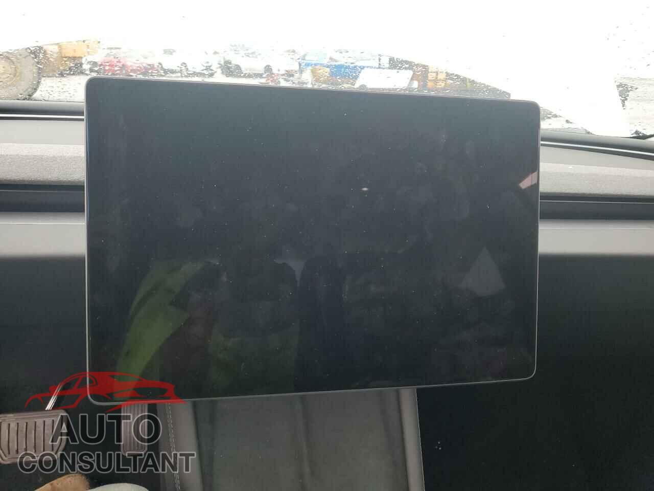 TESLA MODEL 3 2024 - 5YJ3E1EA6RF857931
