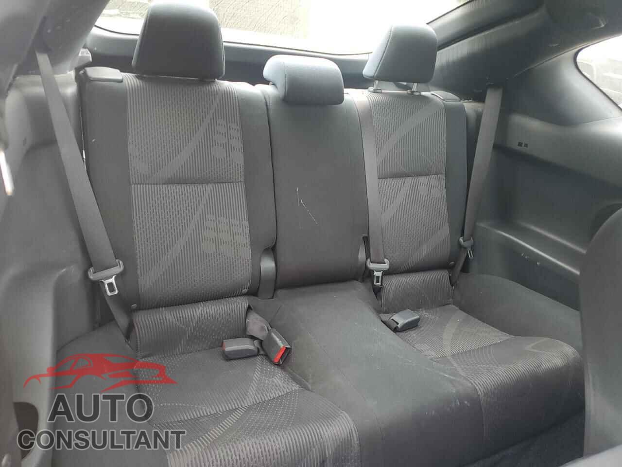 TOYOTA SCION 2012 - JTKJF5C77C3041925