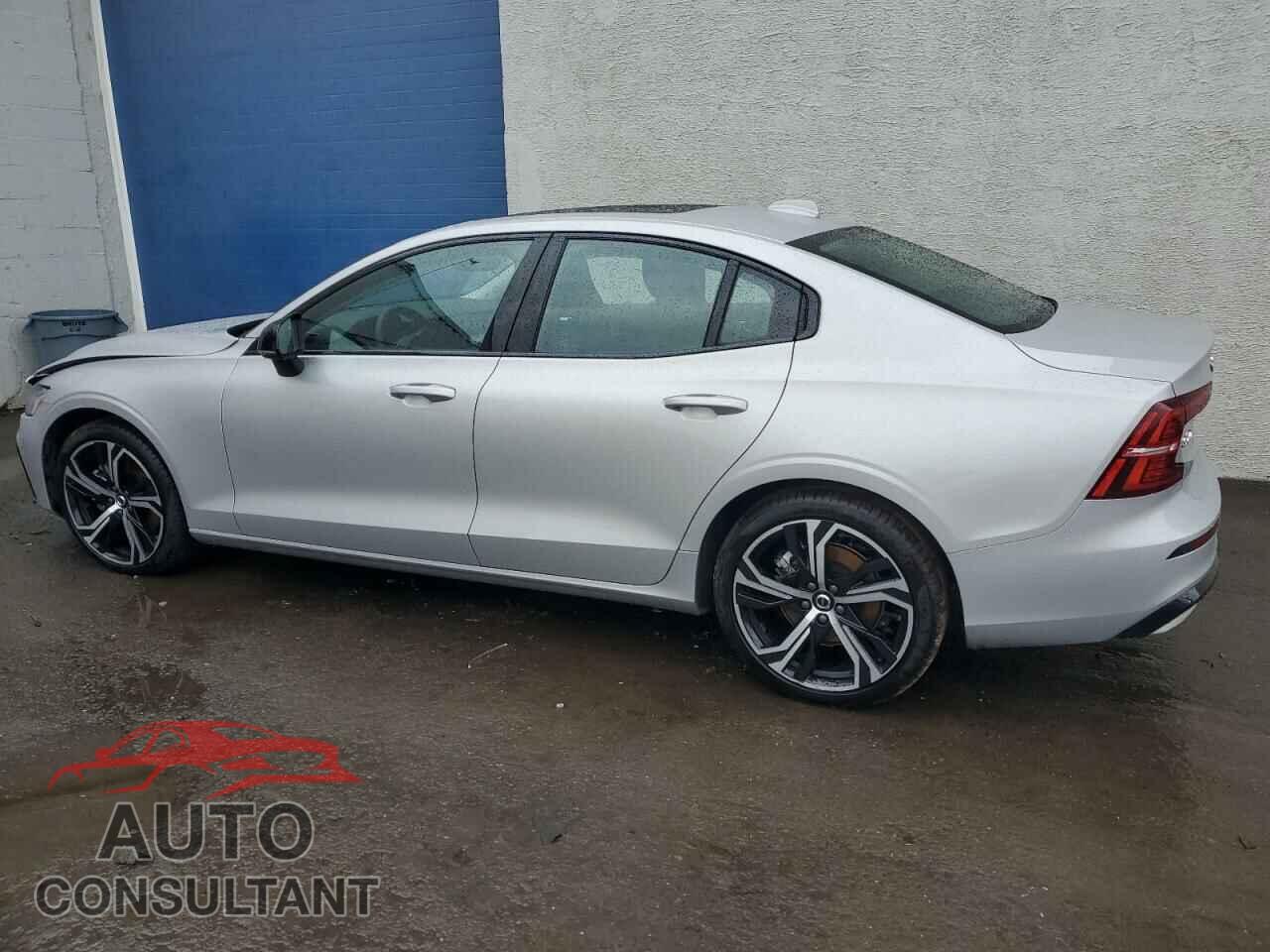 VOLVO S60 CORE 2024 - 7JRL12TK6RG324210
