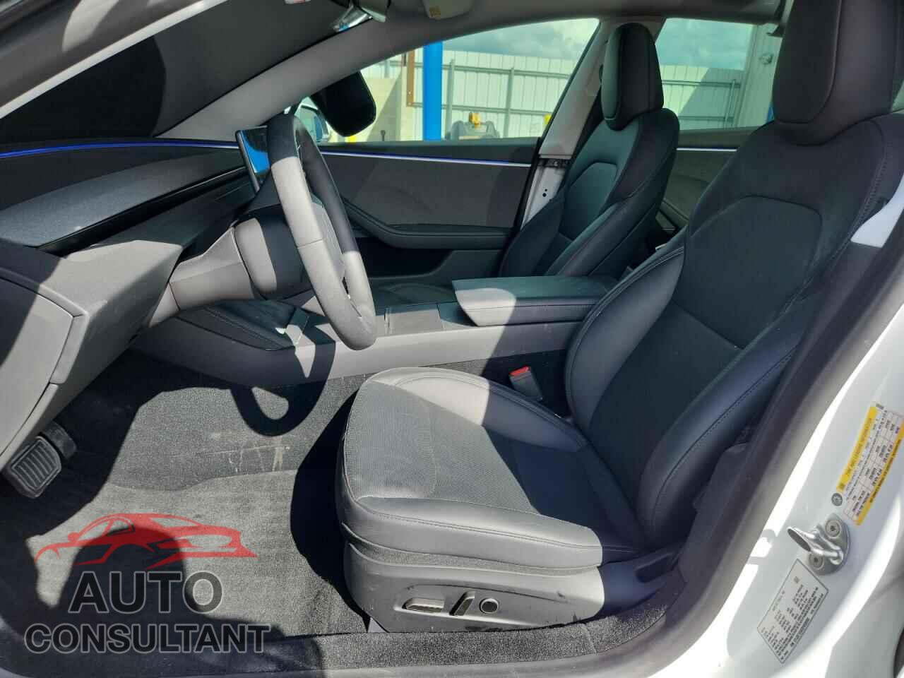 TESLA MODEL 3 2025 - 5YJ3E1EAXSF888086