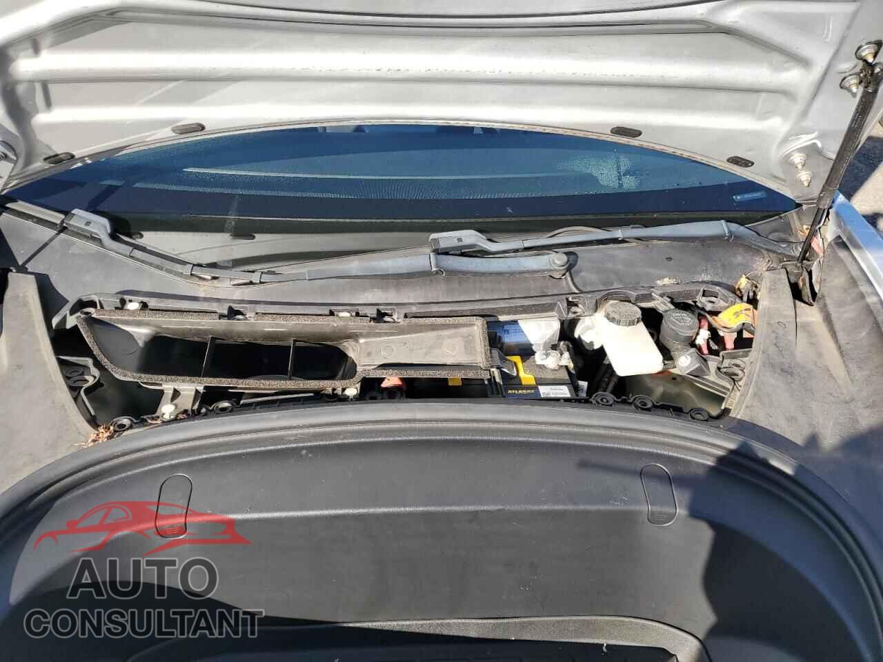 TESLA MODEL 3 2018 - 5YJ3E1EB8JF084327