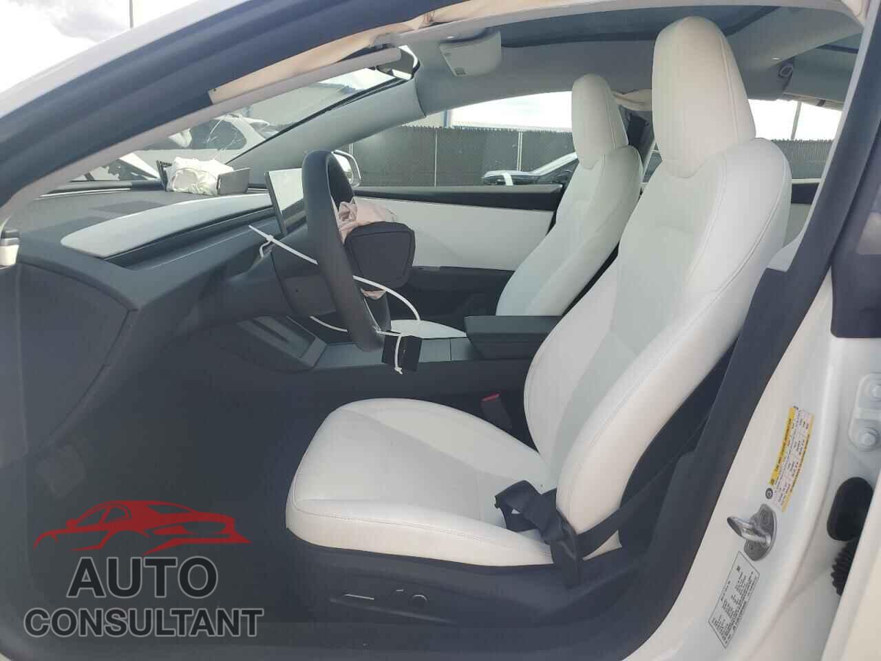 TESLA MODEL 3 2025 - 5YJ3E1EA5SF064268