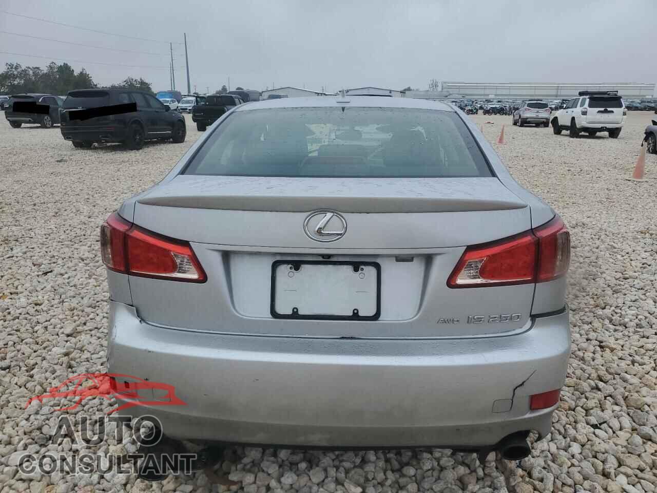 LEXUS IS 2013 - JTHCF5C22D5062075