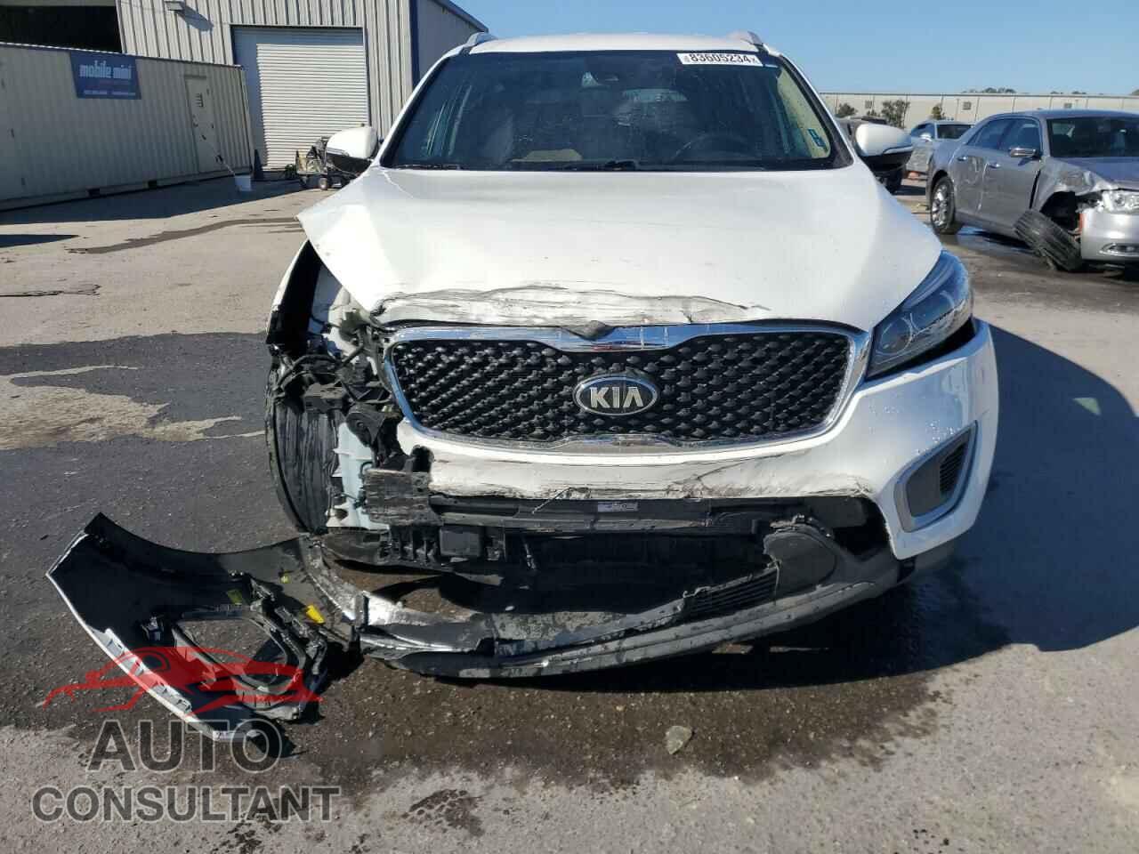 KIA SORENTO 2017 - 5XYPGDA50HG232017