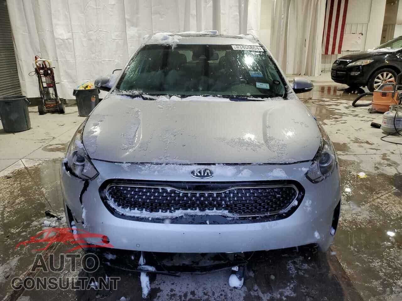 KIA NIRO 2018 - KNDCE3LC2J5117086