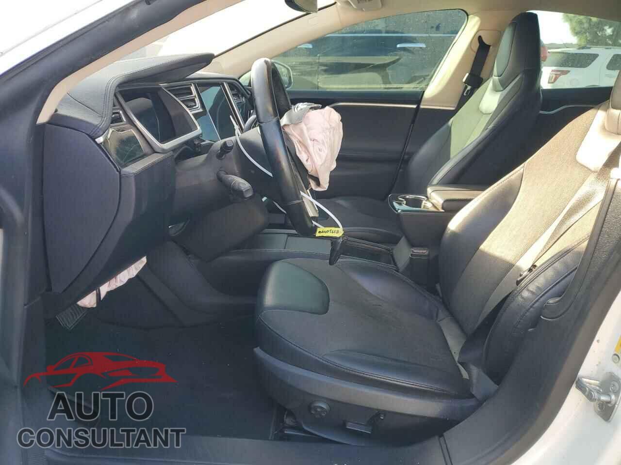 TESLA MODEL S 2013 - 5YJSA1CG8DFP12090