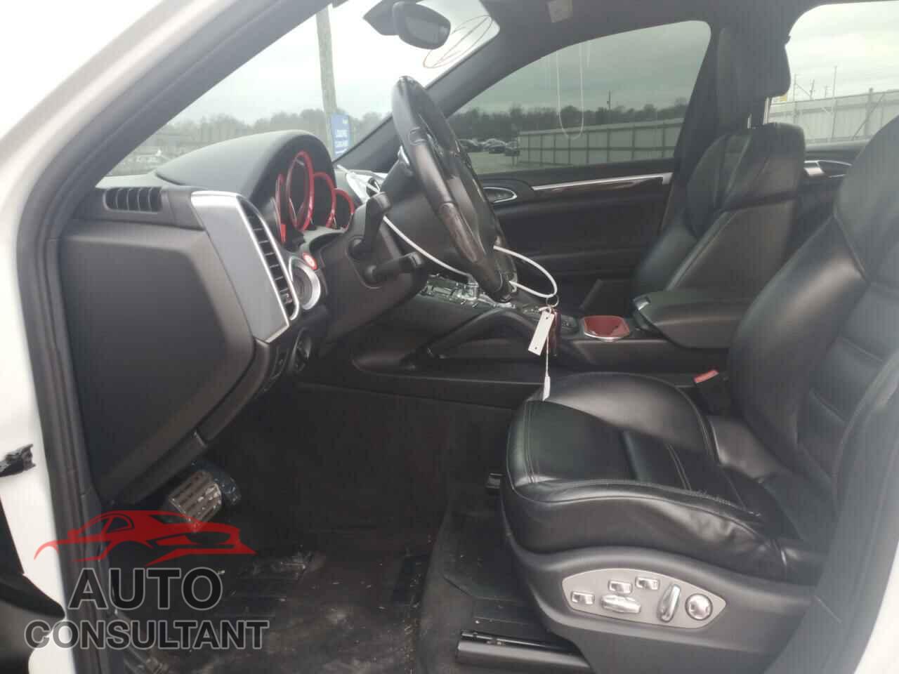 PORSCHE CAYENNE 2012 - WP1AB2A23CLA49026