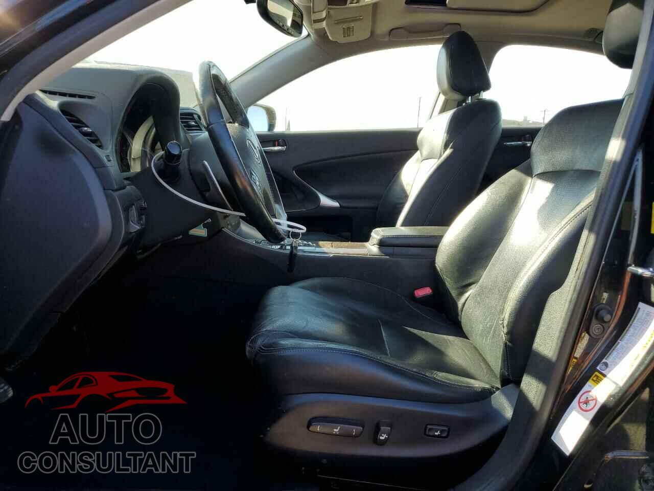 LEXUS IS 2010 - JTHBF5C2XA2099674