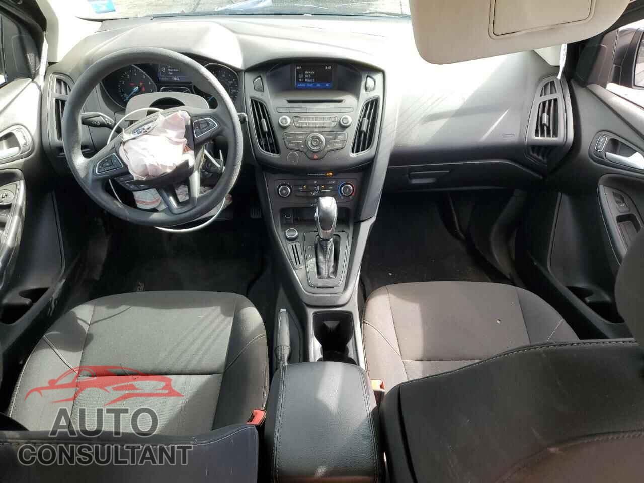 FORD FOCUS 2016 - 1FADP3K22GL315667
