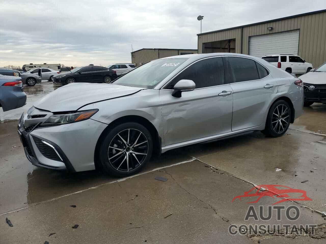 TOYOTA CAMRY 2022 - 4T1G11AK4NU668283
