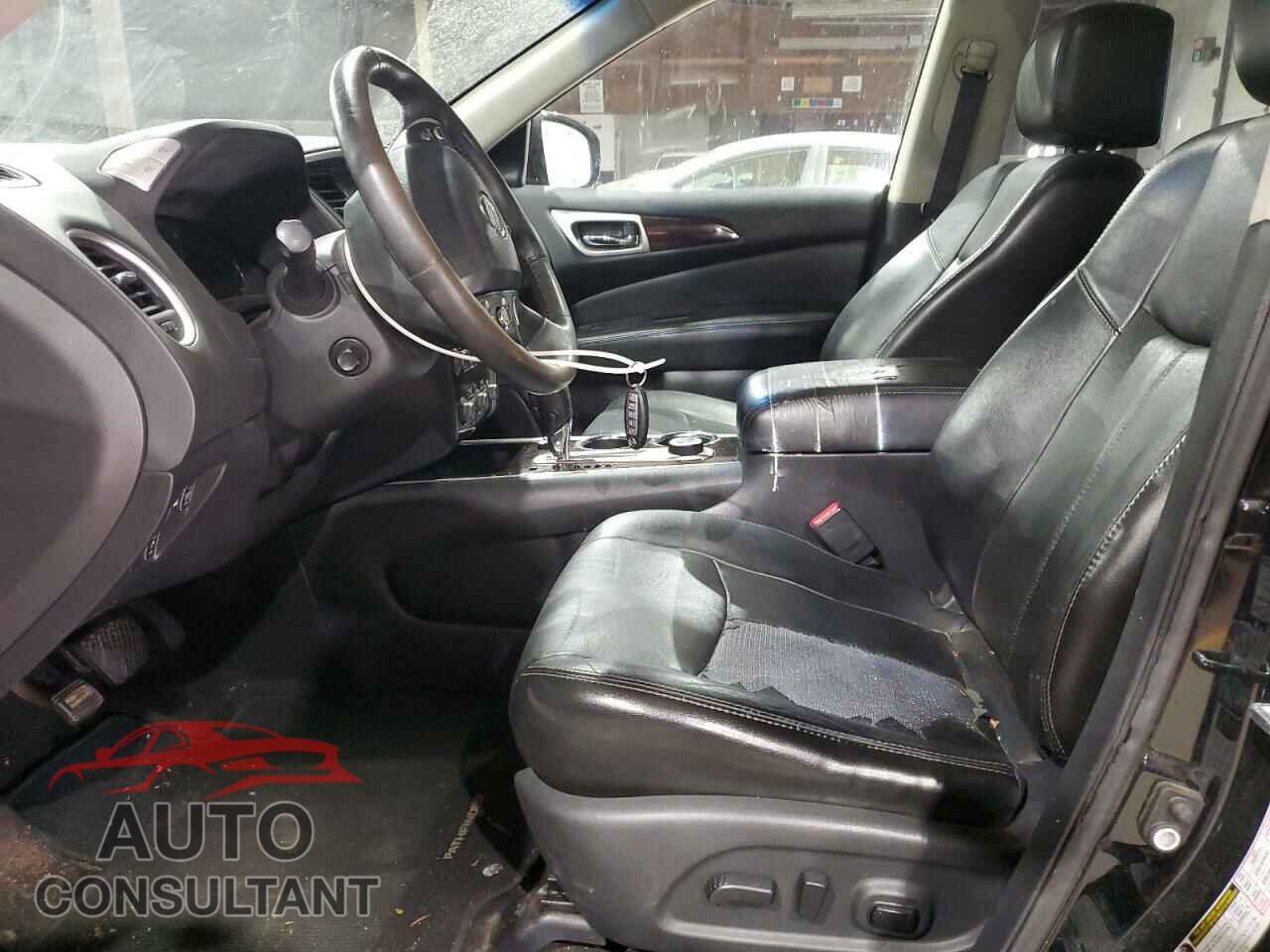 NISSAN PATHFINDER 2013 - 5N1AR2MM4DC662019