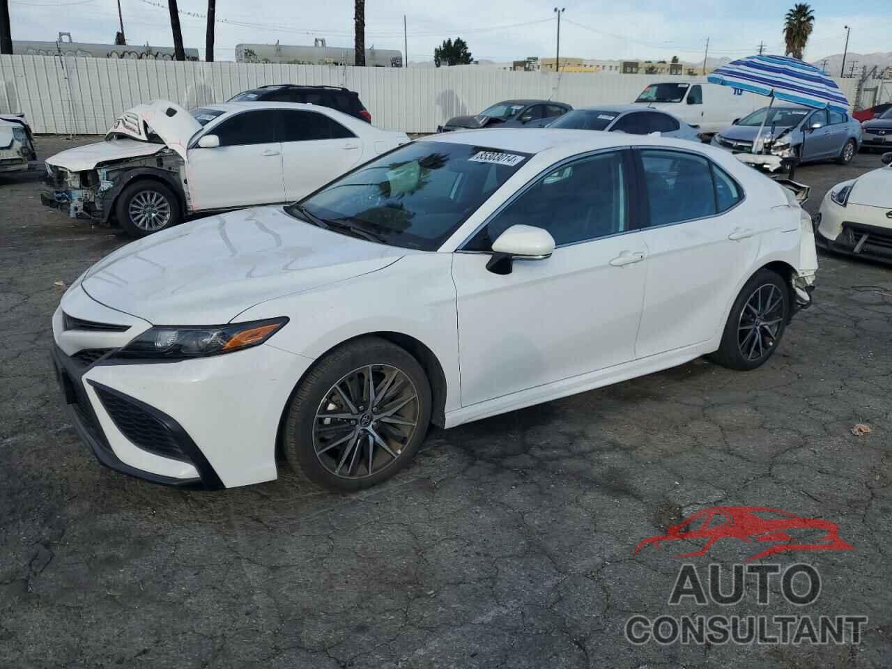 TOYOTA CAMRY 2023 - 4T1G11AK2PU834674