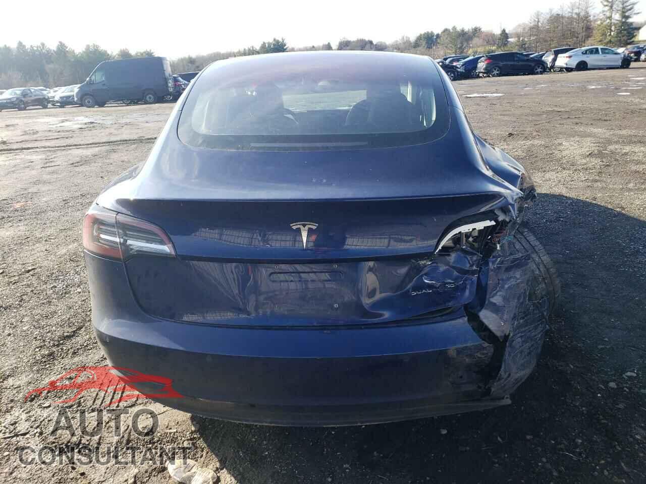 TESLA MODEL 3 2018 - 5YJ3E1EB0JF095189