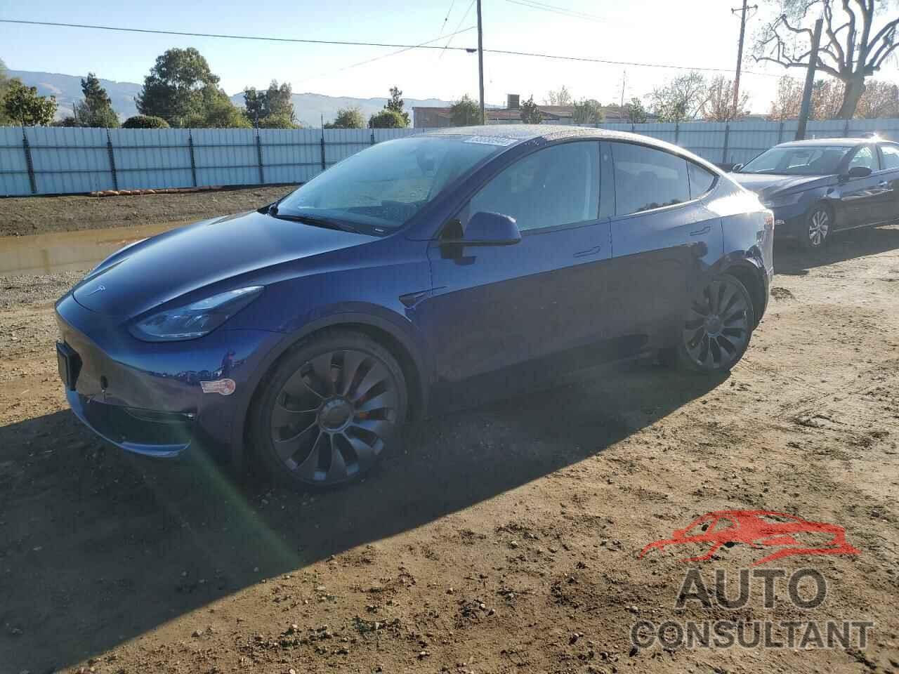 TESLA MODEL Y 2023 - 7SAYGDEF9PF666081