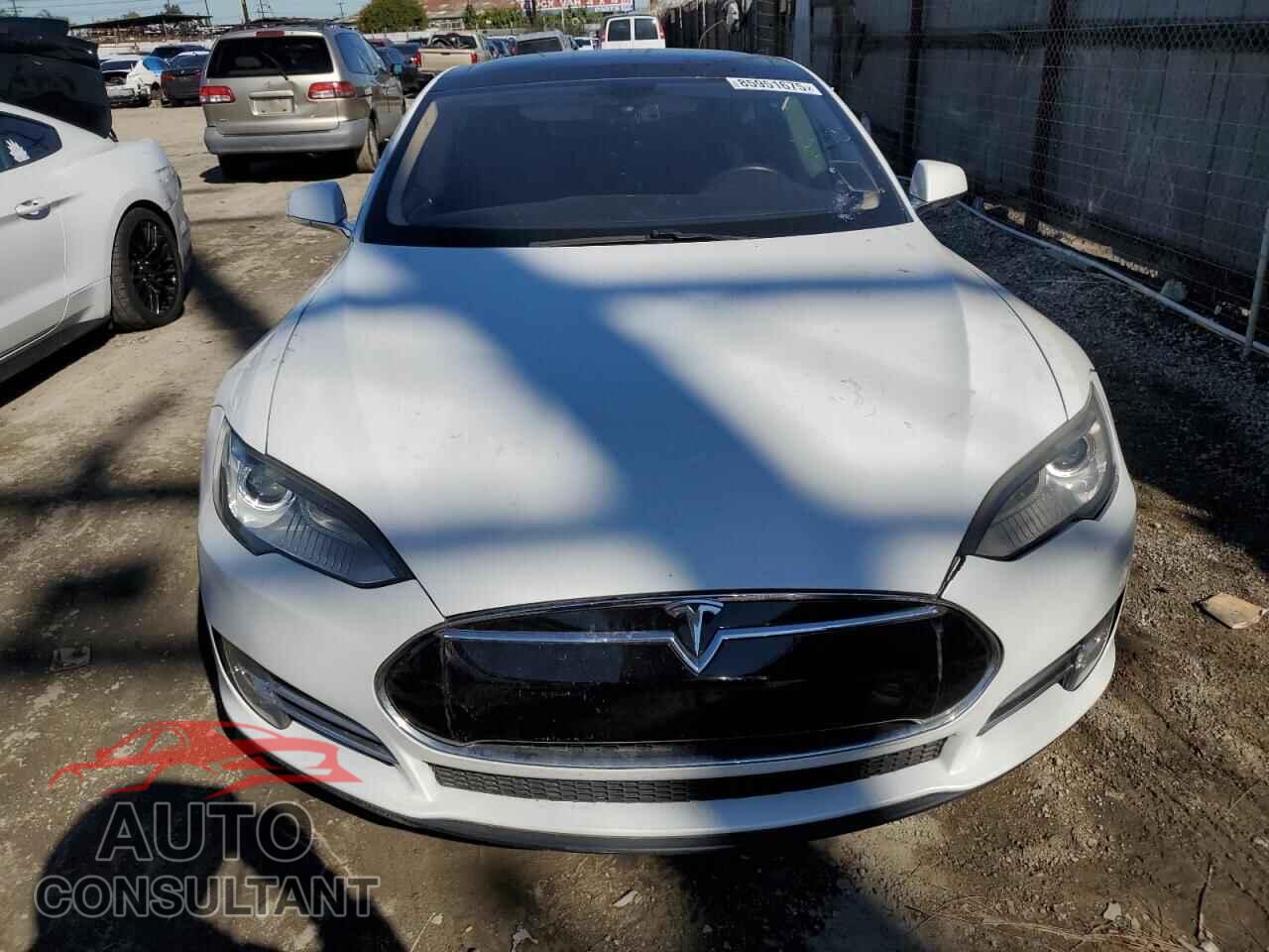 TESLA MODEL S 2013 - 5YJSA1AG2DFP06417