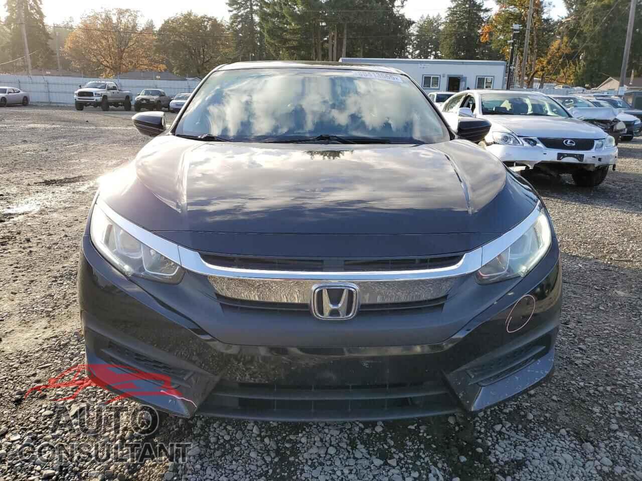 HONDA CIVIC 2017 - 2HGFC2F59HH554887
