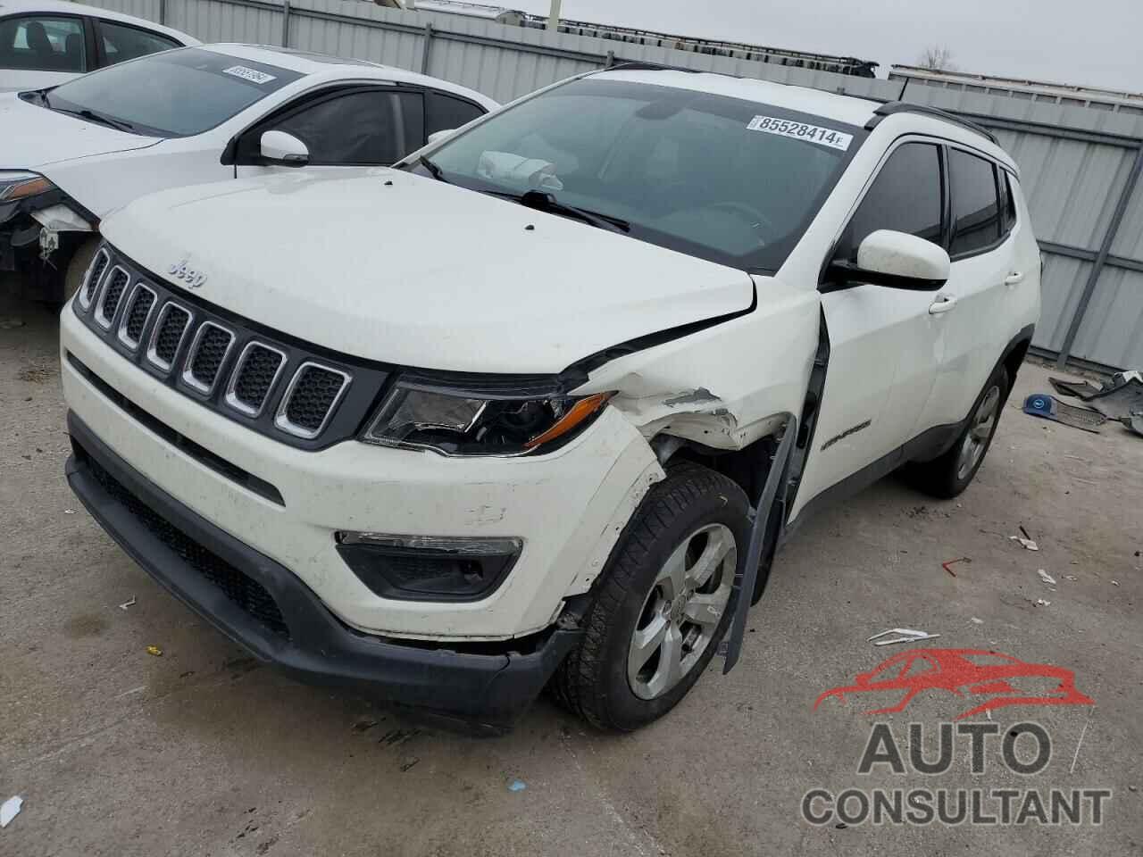 JEEP COMPASS 2018 - 3C4NJDBBXJT185462