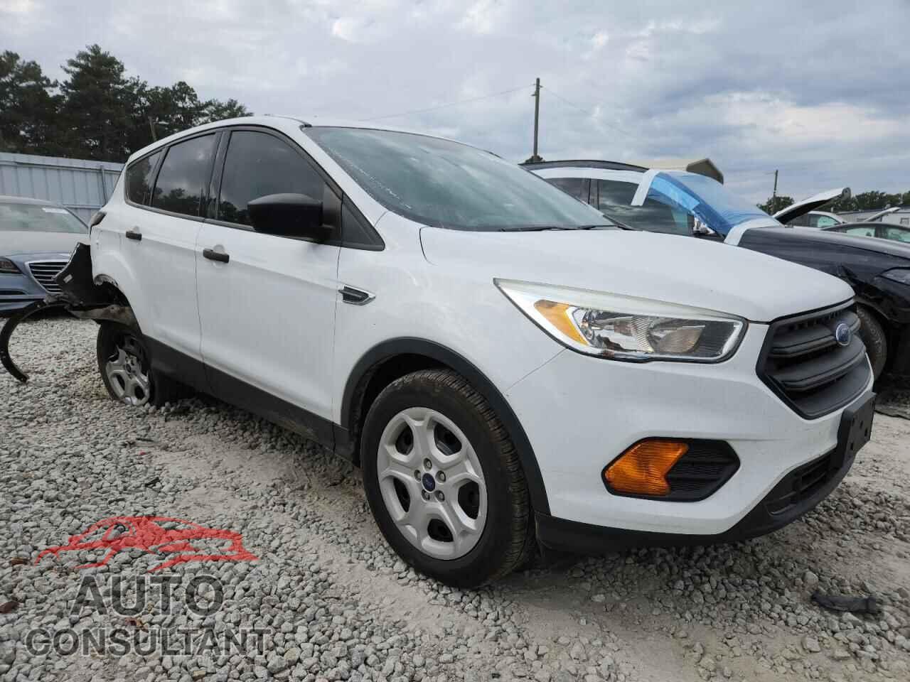 FORD ESCAPE 2017 - 1FMCU0F79HUB48086