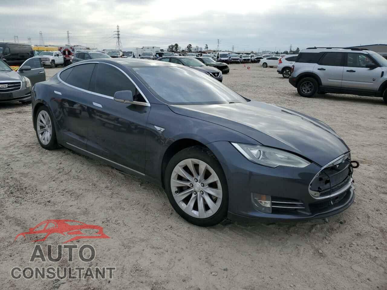 TESLA MODEL S 2015 - 5YJSA1E1XFF119813