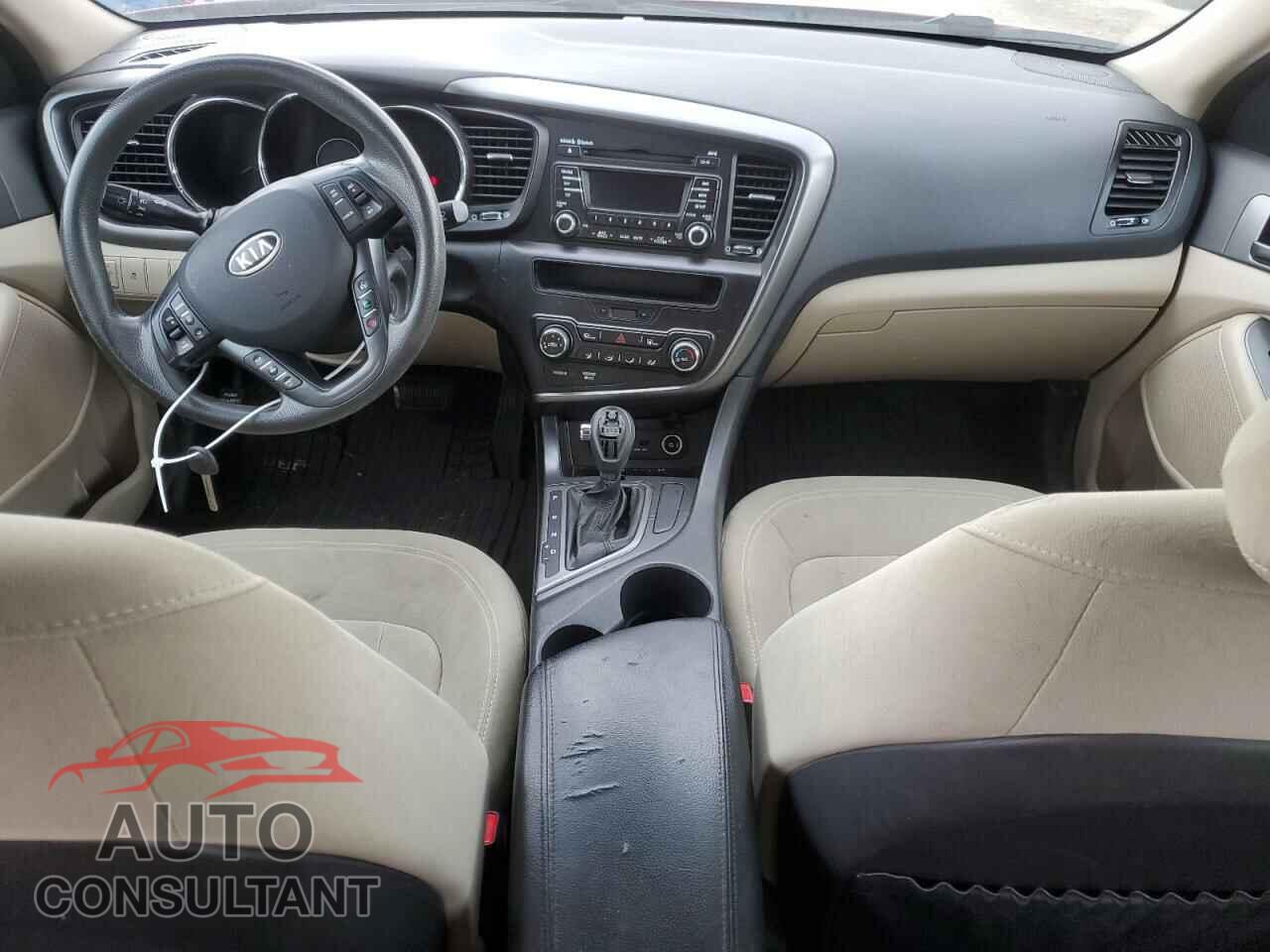 KIA OPTIMA 2011 - KNAGM4A77B5109256