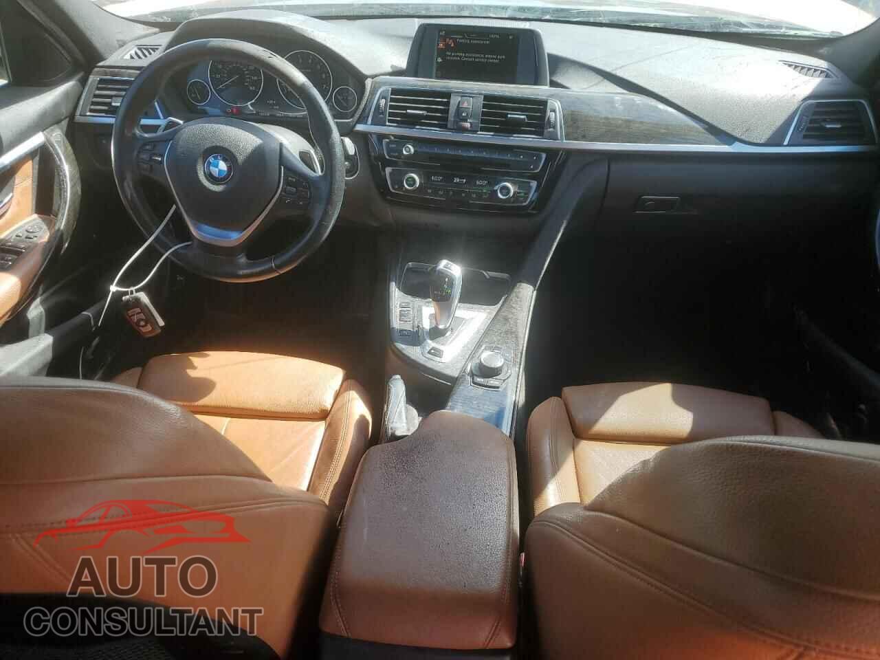 BMW 3 SERIES 2017 - WBA8E1C39HA158629