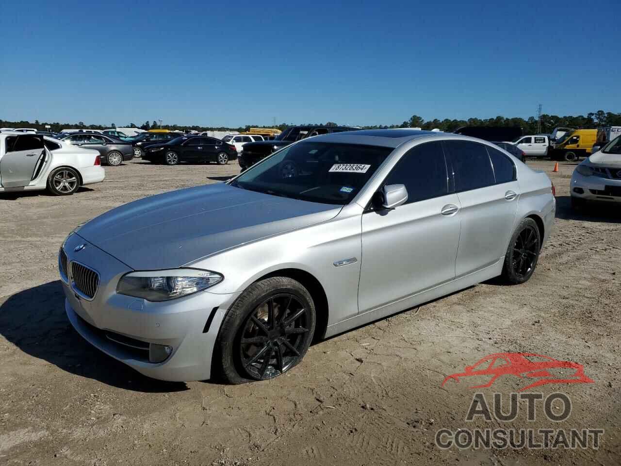 BMW 5 SERIES 2011 - WBAFR1C53BC750536