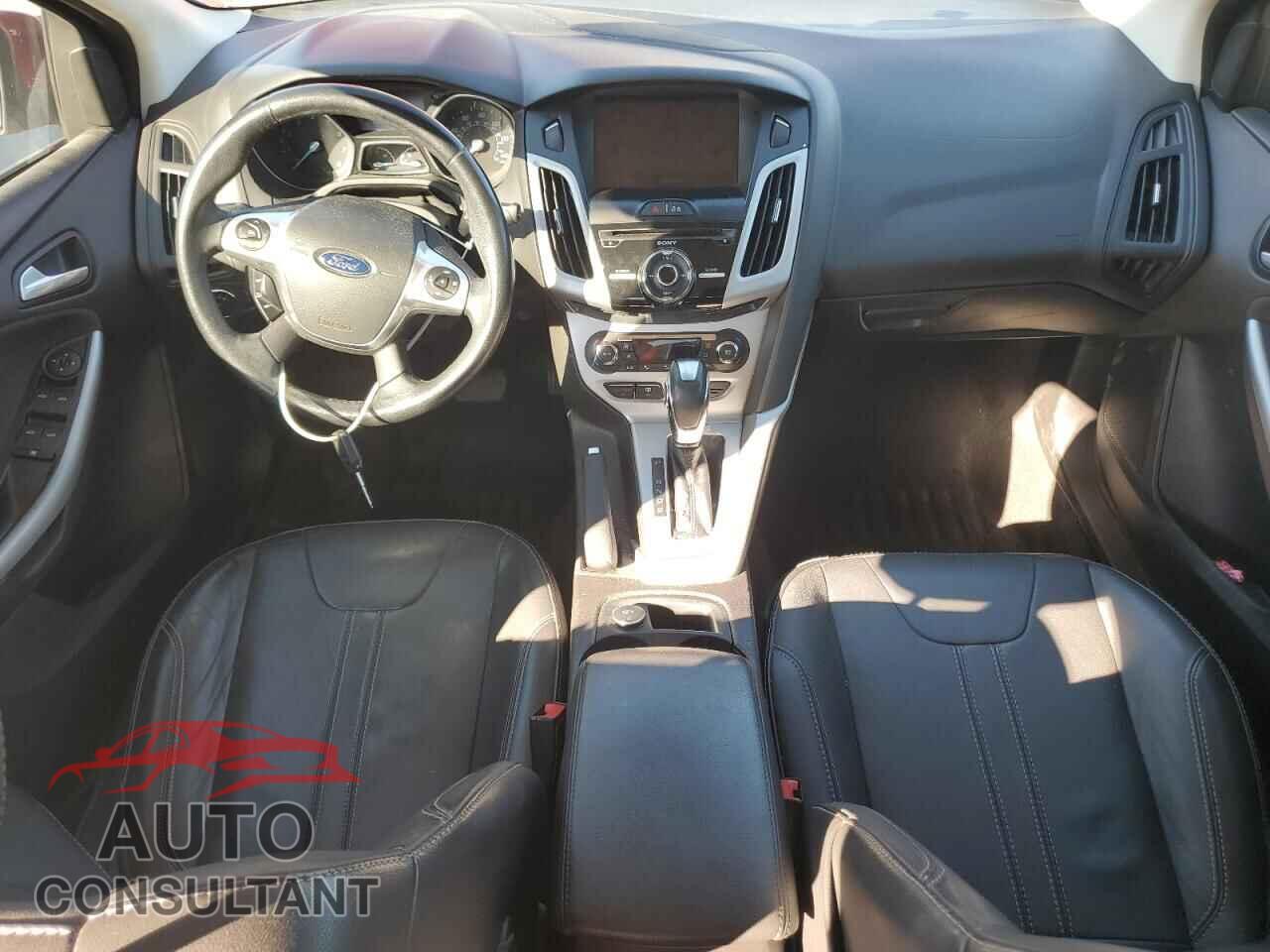 FORD FOCUS 2014 - 1FADP3F23EL281228