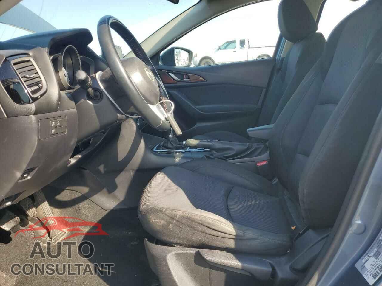 MAZDA 3 2015 - 3MZBM1V70FM166448