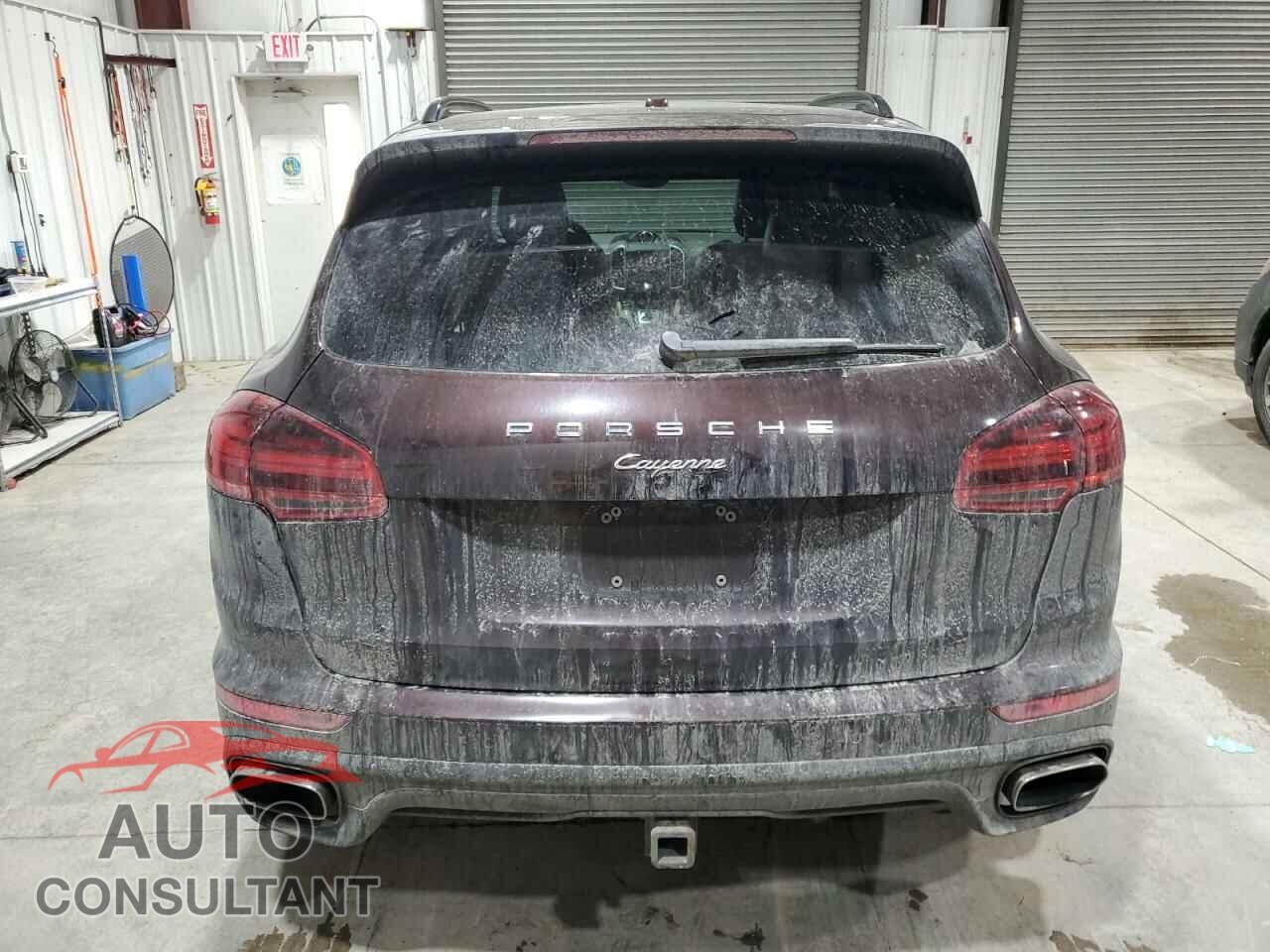 PORSCHE CAYENNE 2017 - WP1AA2A24HKA91141