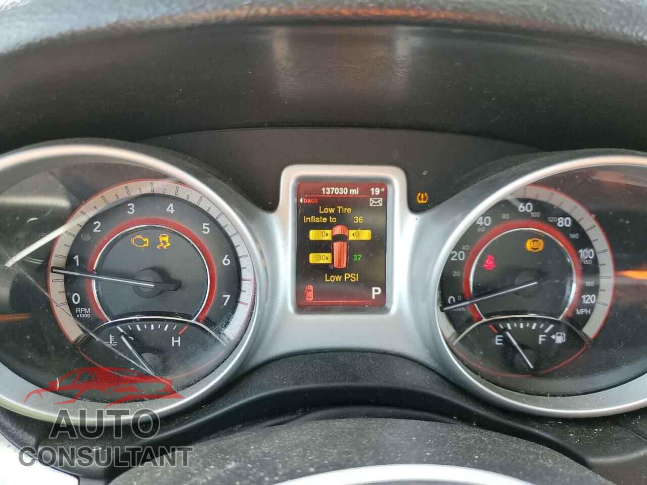DODGE JOURNEY 2015 - 3C4PDCAB2FT688597
