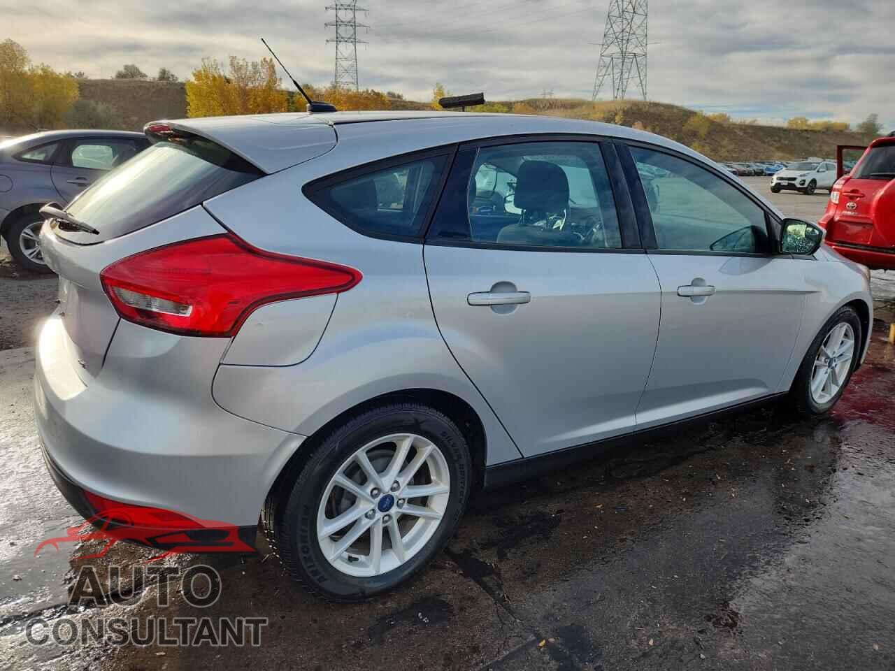 FORD FOCUS 2017 - 1FADP3K29HL259115