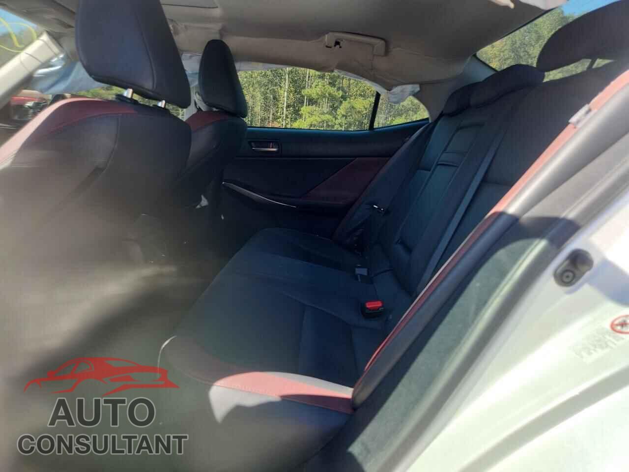 LEXUS IS 2017 - JTHCM1D24H5019232