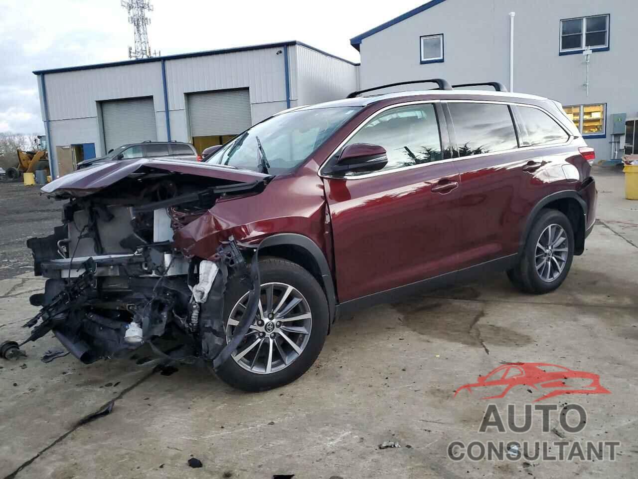 TOYOTA HIGHLANDER 2019 - 5TDJZRFH4KS731977