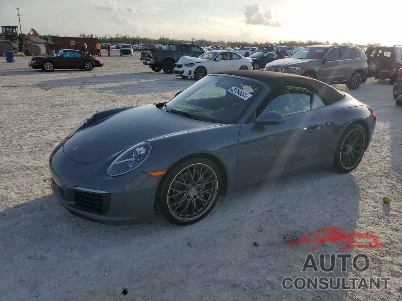 PORSCHE 911 2018 - WP0CA2A99JS138418