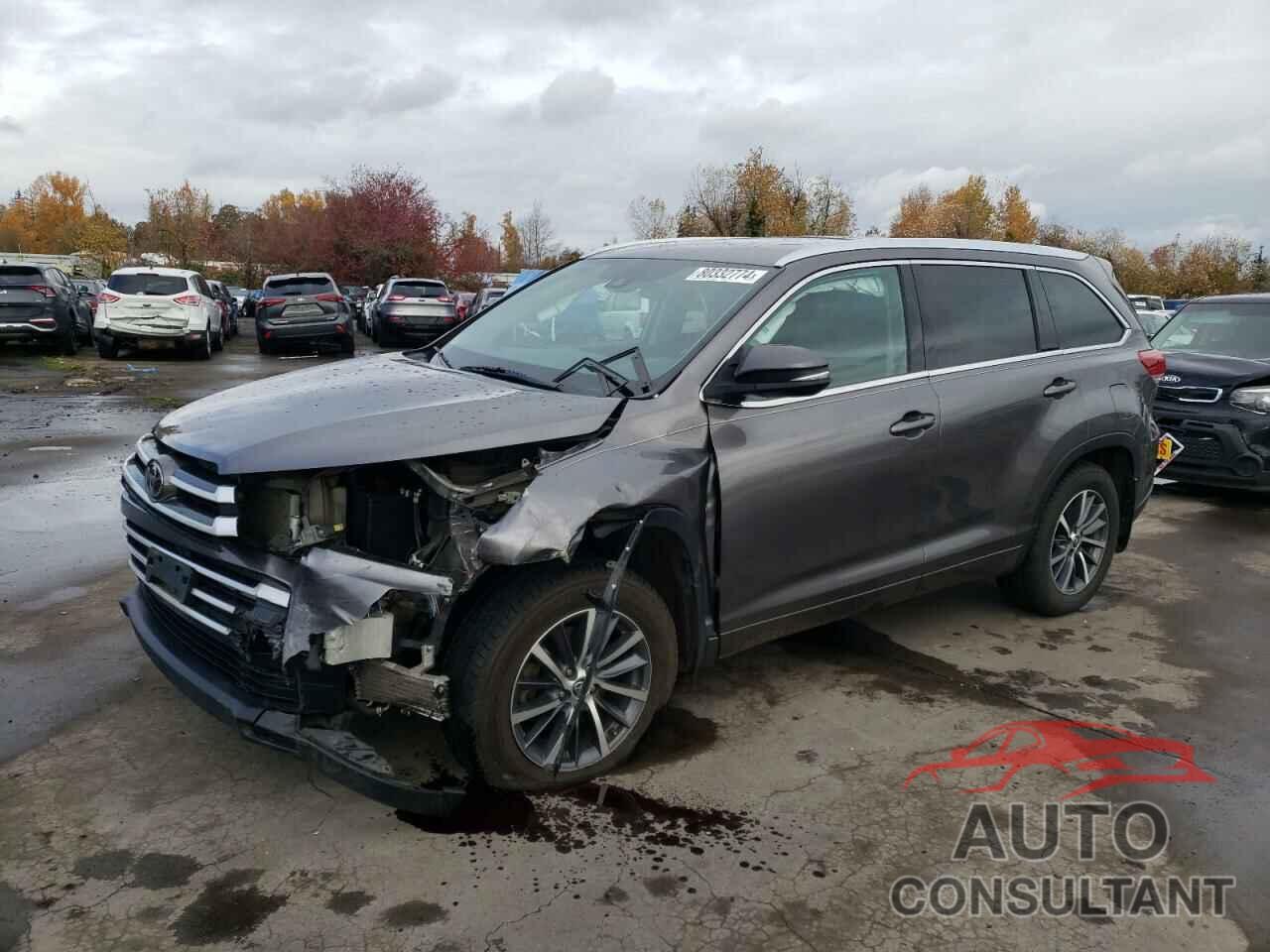 TOYOTA HIGHLANDER 2018 - 5TDJZRFH0JS535257