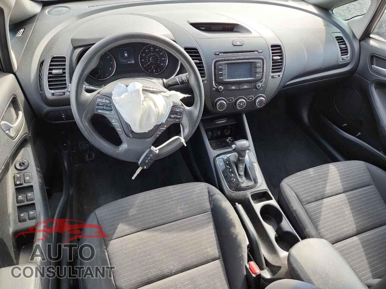 KIA FORTE 2017 - 3KPFL4A71HE129985