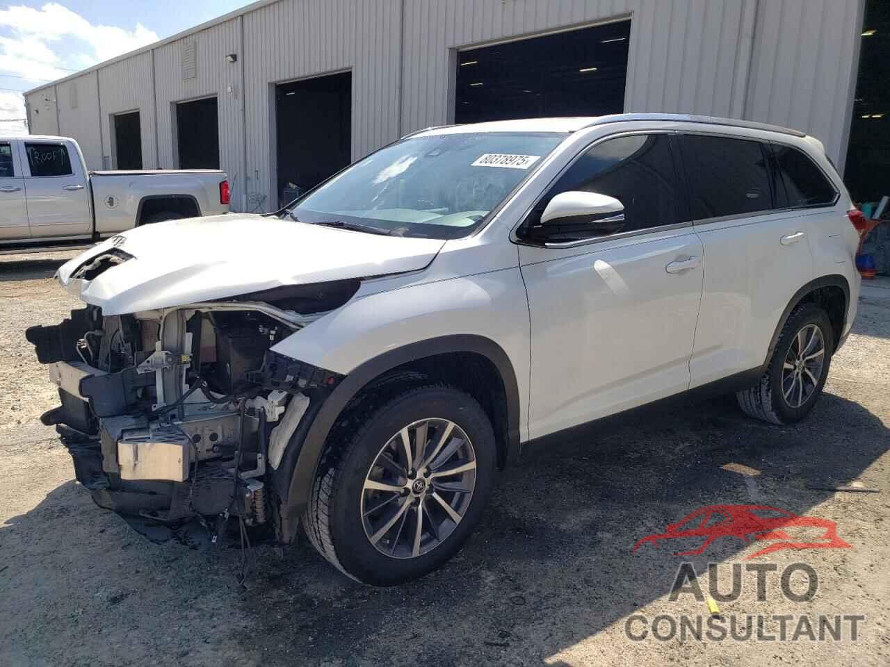 TOYOTA HIGHLANDER 2019 - 5TDKZRFH0KS318426
