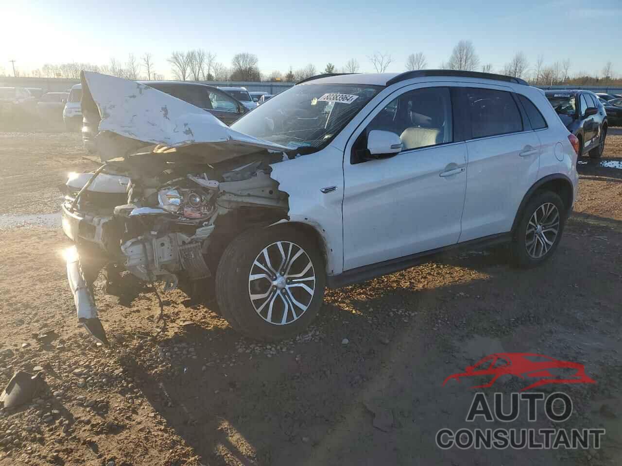 MITSUBISHI OUTLANDER 2018 - JA4AR4AW3JU000213