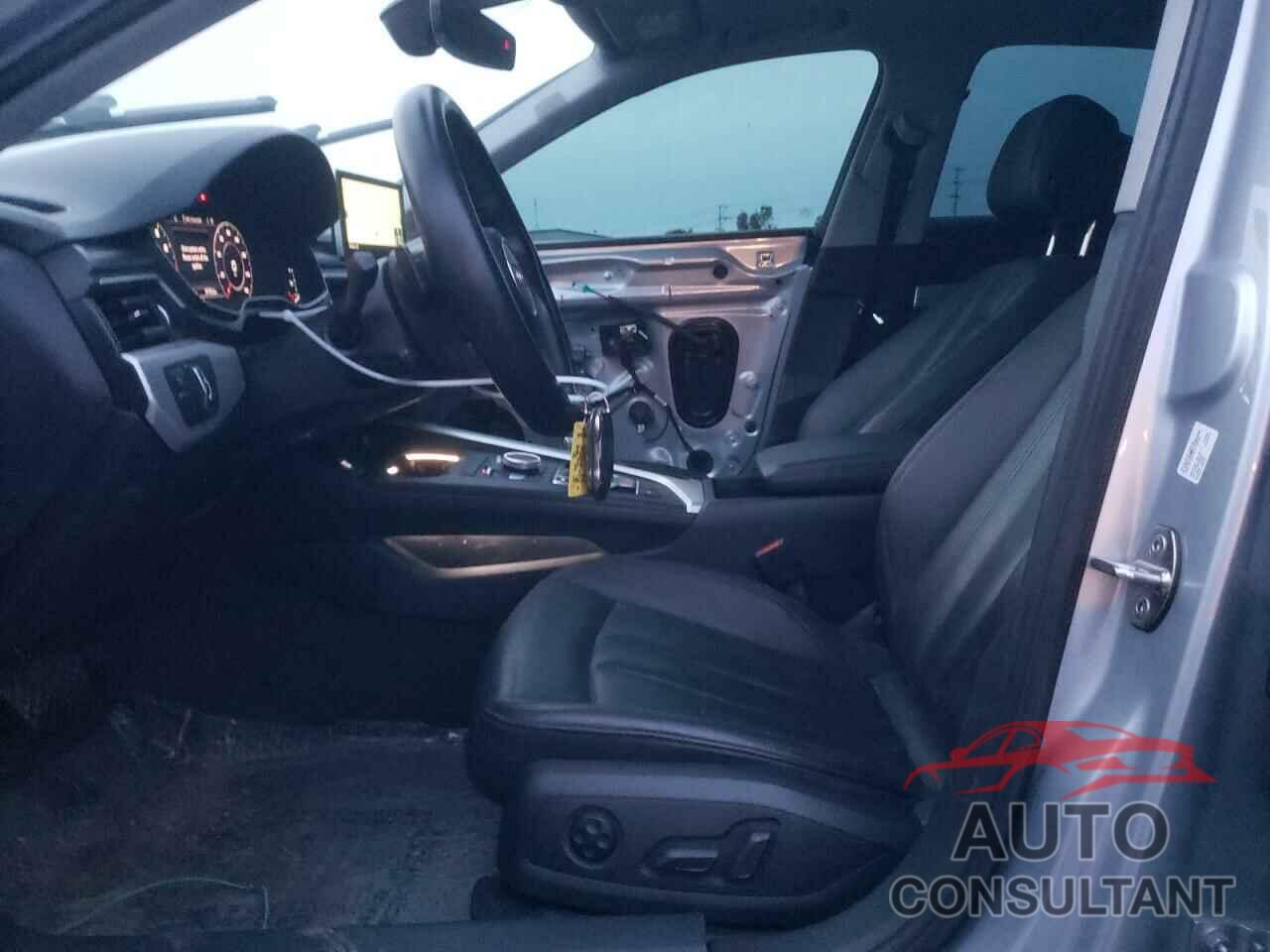 AUDI A4 2018 - WAUENAF48JA157579