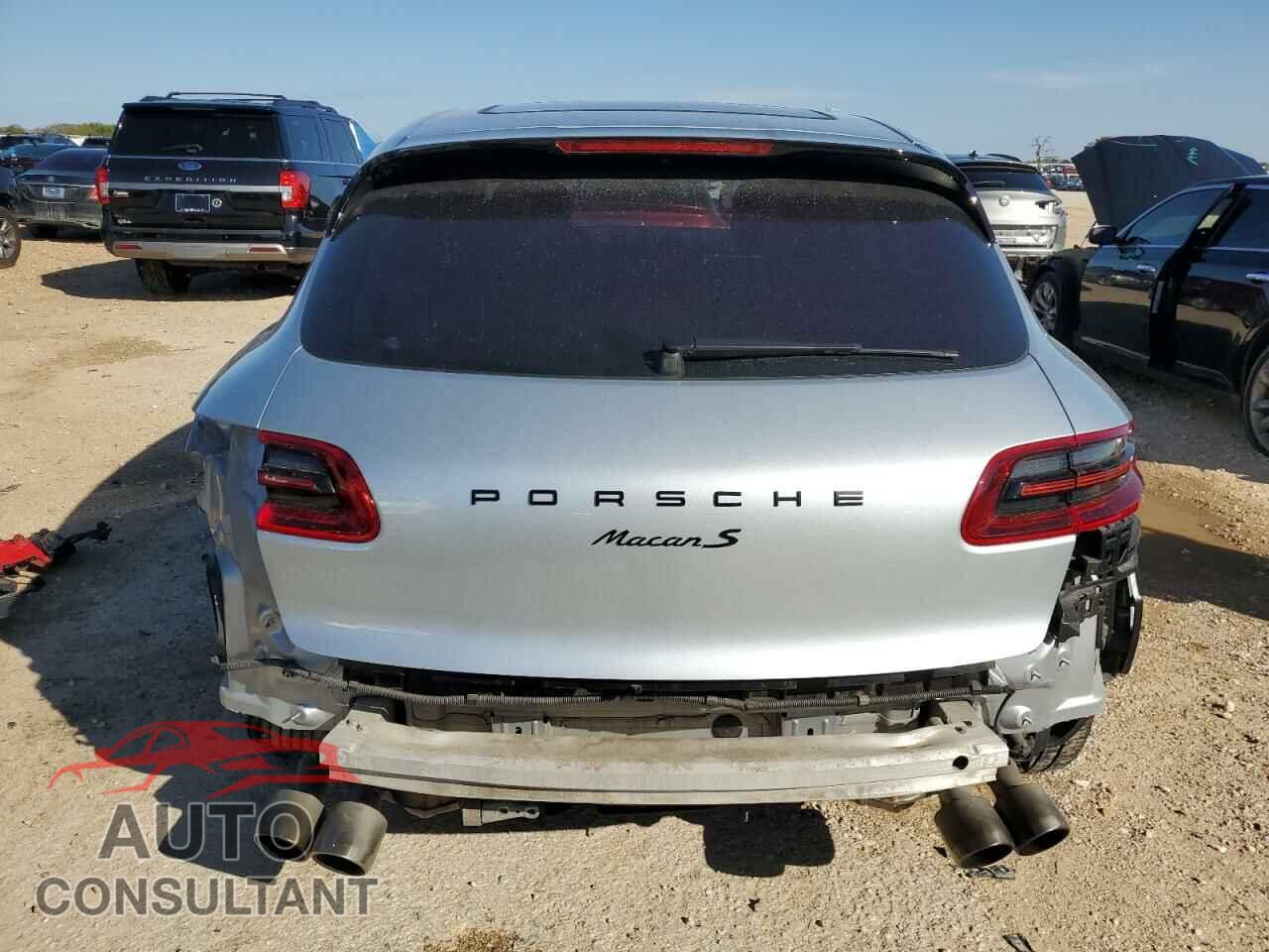 PORSCHE MACAN 2016 - WP1AB2A55GLB46776