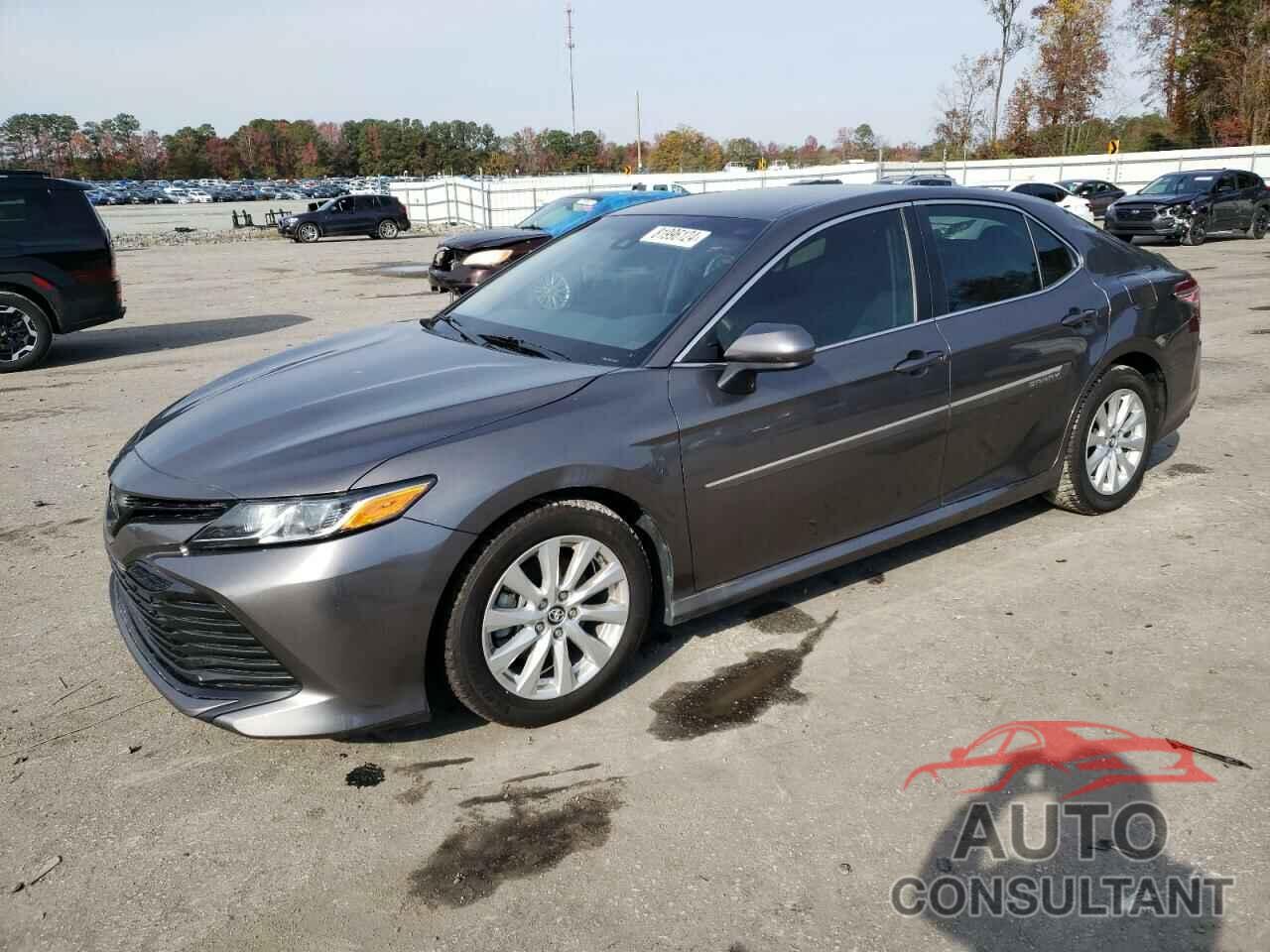 TOYOTA CAMRY 2018 - 4T1B11HK3JU542569