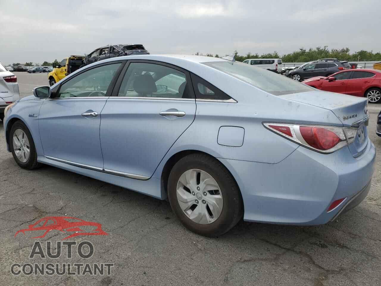 HYUNDAI SONATA 2013 - KMHEC4A47DA076655