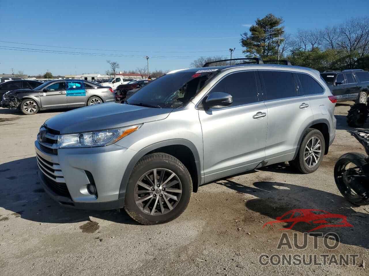 TOYOTA HIGHLANDER 2018 - 5TDJZRFH3JS529629