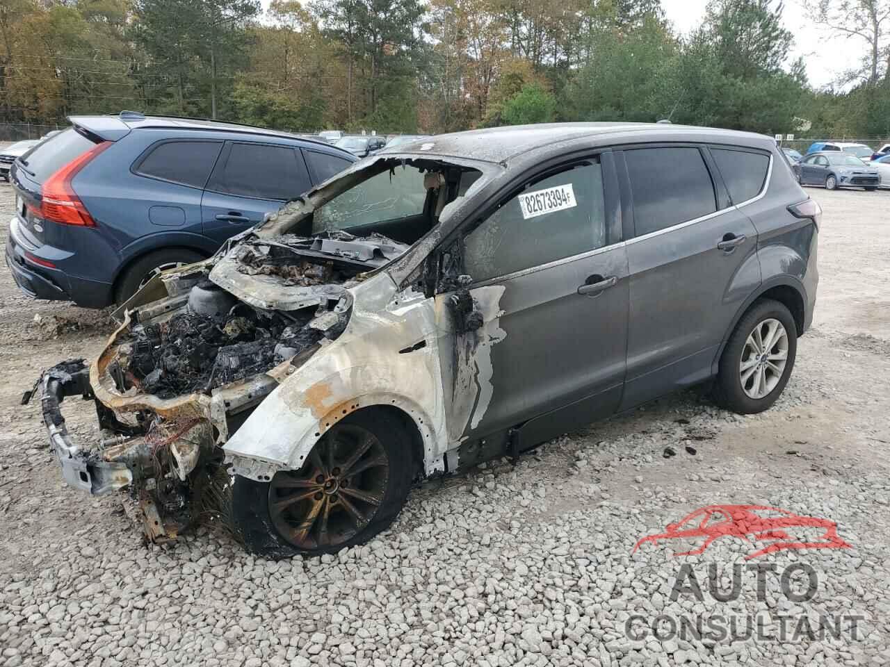 FORD ESCAPE 2017 - 1FMCU0GD7HUA68175