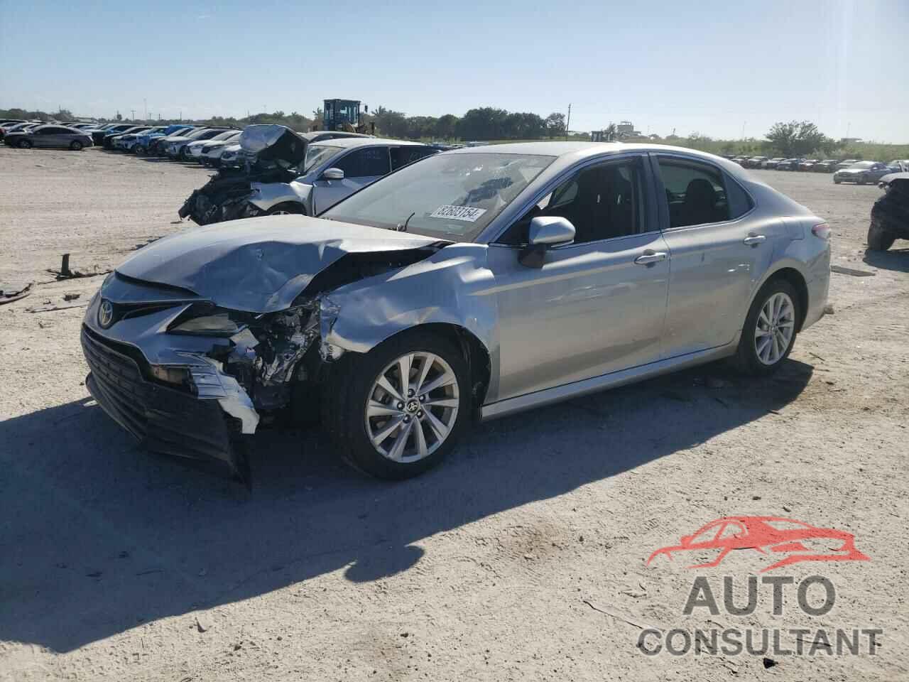 TOYOTA CAMRY 2021 - 4T1R11AK6MU516643