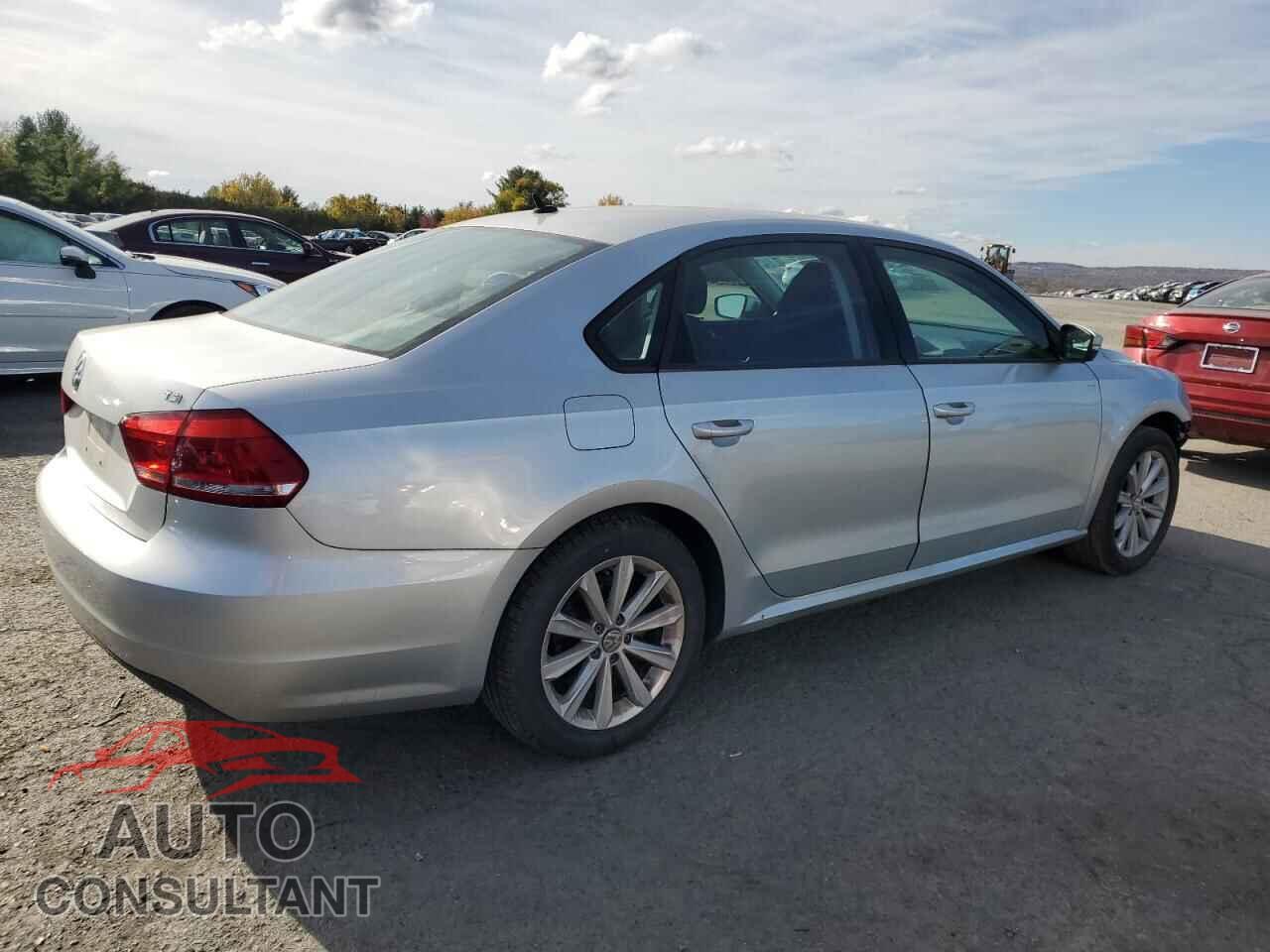 VOLKSWAGEN PASSAT 2015 - 1VWAT7A30FC041200