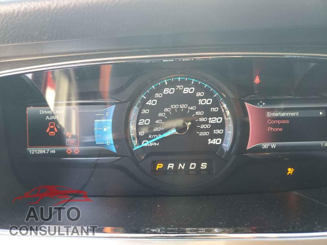 FORD TAURUS 2015 - 1FAHP2E88FG125570